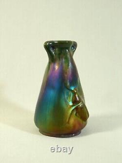 Montières, Vase Art Nouveau en Céramique Irisée à Décor Animalier de Lucanes