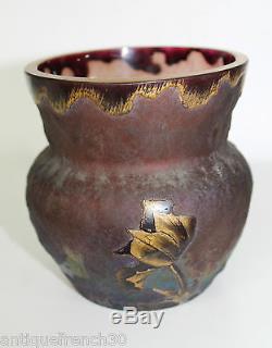 Montjoye, beau vase dégagé à l'acide fleurs art nouveau, art glass Legras