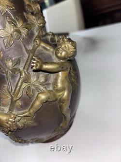 PREVOST D. (signé) Vase Art Nouveau En Bronze À Décor De Femme Et De Putto