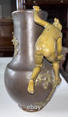 PREVOST D. (signé) Vase Art Nouveau En Bronze À Décor De Femme Et De Putto