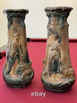 Paire Vases Plâtre Peint Signé CF Paris Art Nouveau Ancien H. 43 Cm Bergère