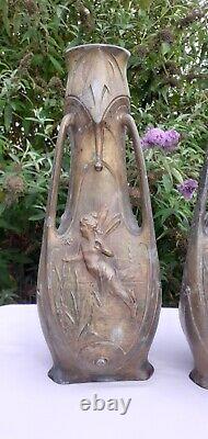Paire Vases signé Jean Garnier Art Nouveau (1853-1910) en régule 3 faces H 38 cm