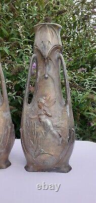 Paire Vases signé Jean Garnier Art Nouveau (1853-1910) en régule 3 faces H 38 cm