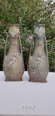 Paire Vases signé Jean Garnier Art Nouveau (1853-1910) en régule 3 faces H 38 cm