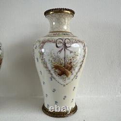 Paire de vase Art Nouveau en porcelaine de Limoges Signe M de M Monture Bronze