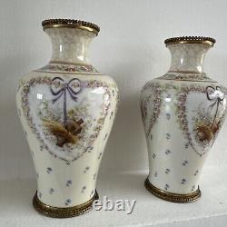 Paire de vase Art Nouveau en porcelaine de Limoges Signe M de M Monture Bronze