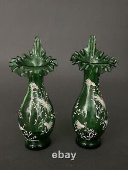 Paire de vases Marie Gregory de couleur verte décor floral émaillé 1900 H5328