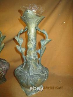 Paire de vases art nouveau en régule patine plusieurs tons / signés