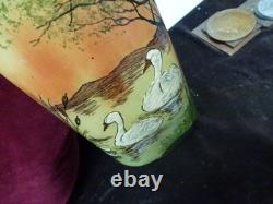 Paire de vases aux cygnes signés Legras, art nouveau, H 245mm