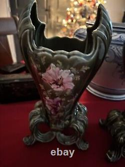 Paire de vases barbotine de Fives Lille décor floral Art Nouveau