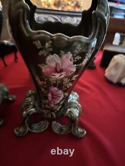 Paire de vases barbotine de Fives Lille décor floral Art Nouveau