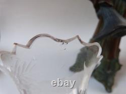 Paire de vases bouquetières art nouveau métal patiné et cristal