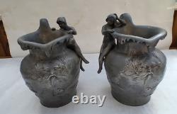 Paire pichets en étain signé Charles Perron Art Nouveau décor femmes baigneuses