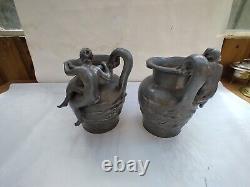 Paire pichets en étain signé Charles Perron Art Nouveau décor femmes baigneuses