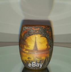 Pate de verre vase miniature signé Peynaud, paysage, peint à la main 1930