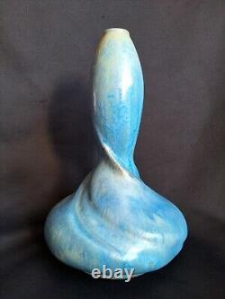 Pierrefonds / Vase en grès émaillé bleu à cristallisations / Art Nouveau