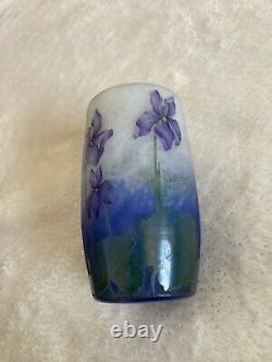 Rare Art Nouveau Superbe vase miniature aux violettes signé Daum Nancy