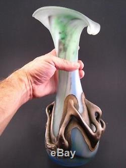 Rare Vase Design Artistique Moderniste Style Art Nouveau Pâte de verre et Bronze
