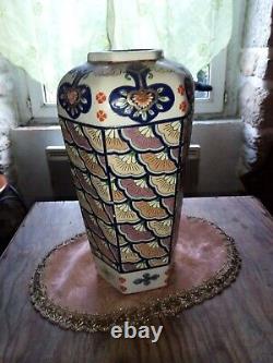 Rare Vase Porcelaine Chinoise Jolie Formé Style Art Nouveau Hauteur 27 CM