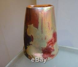 Rare vase de Clément Massier décor irisé de pavots foisonnants Art nouveau 1900