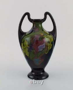 Regina, Holland. Ancien vase Art Nouveau en céramique émaillée. Approx. 1910