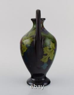 Regina, Holland. Ancien vase Art Nouveau en céramique émaillée. Approx. 1910