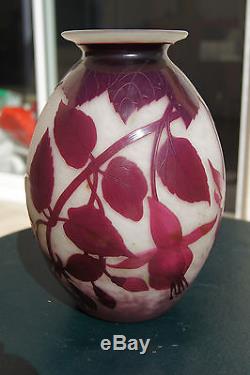 Superbe Vase Signe Delatte Nancy A Decor De Fushia Art Nouveau 1900