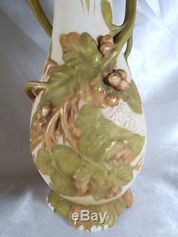 Superbe Grande Paire De Vase Art Nouveau En Biscuit Porcelaine Royal Dux Bohemia