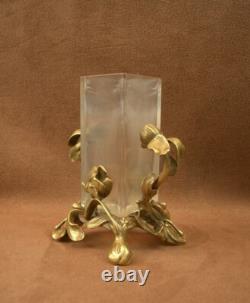 Superbe Petit Vase Art Nouveau Bronze Iris Baccarat Escalier De Cristal