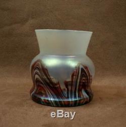 Superbe Vase Art Nouveau En Verre Irise De Wilhelm Kralik