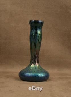 Superbe Vase Epoque Art Nouveau En Verre Irise Loetz Kralik