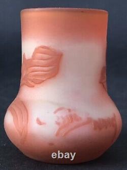 Superbe ancien VASE MINIATURE Art Nouveau signé VESSIERE NANCY no Gallé Daum