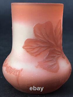 Superbe ancien VASE MINIATURE Art Nouveau signé VESSIERE NANCY no Gallé Daum