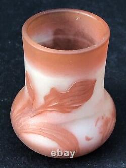 Superbe ancien VASE MINIATURE Art Nouveau signé VESSIERE NANCY no Gallé Daum