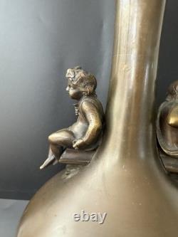 Superbe lampe-vase en bronze, Art déco / Art nouveau, XIXe siècle