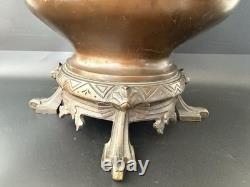 Superbe lampe-vase en bronze, Art déco / Art nouveau, XIXe siècle