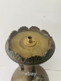 Superbe lampe-vase en bronze, Art déco / Art nouveau, XIXe siècle