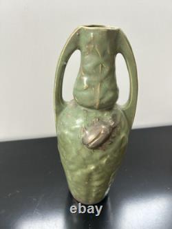 VASE CÉRAMIQUE ART NOUVEAU DÉCOR DE SCARABÉE À Identifier