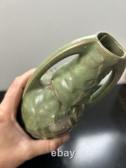 VASE CÉRAMIQUE ART NOUVEAU DÉCOR DE SCARABÉE À Identifier