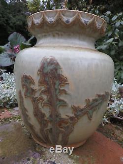 Vase ART-NOUVEAU en GRES signé (OPTAT) MILET à SEVRES décor de PISSENLITS XIXème