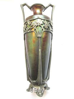 Vase Art Nouveau JUGENDSTIL, grès irisé dans armature étain sculptée de Lierre