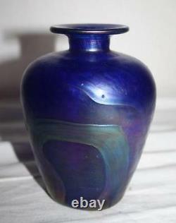 Vase Art Nouveau. Pte De Verre. Signé À La Base. Principes Du XX Siècle