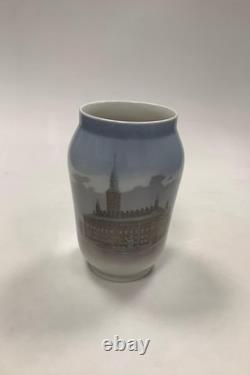 Vase Art Nouveau Royal Copenhagen No 4564 Vase Art Nouveau Royal Copenhagen No 4564