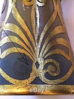 Vase Art Nouveau Sarreguemines à motifs de laiton découpé 1900