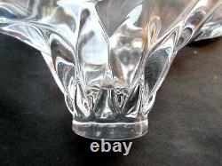 Vase Art Nouveau cristal Baccarat à godrons courbés