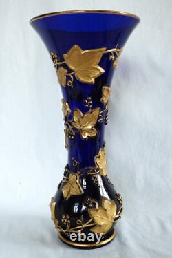 Vase Art Nouveau cristal de Baccarat bleu cobalt