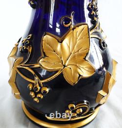 Vase Art Nouveau cristal de Baccarat bleu cobalt