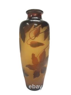 Vase Art Nouveau d'argental de Paul Nicolas à Décor De Clématites