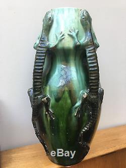 Vase Art Nouveau décor aux salamandres 1900 céramique Rambervillers Zsolany