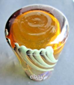 Vase Art Nouveau ou grand verre ambre émaillé Legras Iris bleu